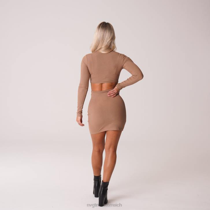 Lebensstil Frauen NVGTN 6J66722 Mokka in dieses gerippte Midikleid mit Stehkragen