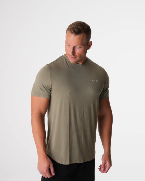Spitzen Männer NVGTN 6J66761 Salbeigrün T-Shirt mit technischer Passform
