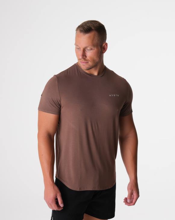 Spitzen Männer NVGTN 6J66762 Mokka T-Shirt mit technischer Passform